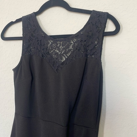 Gorgeous lace little black dress by J Roberts size Medium - Picture 2 of 6